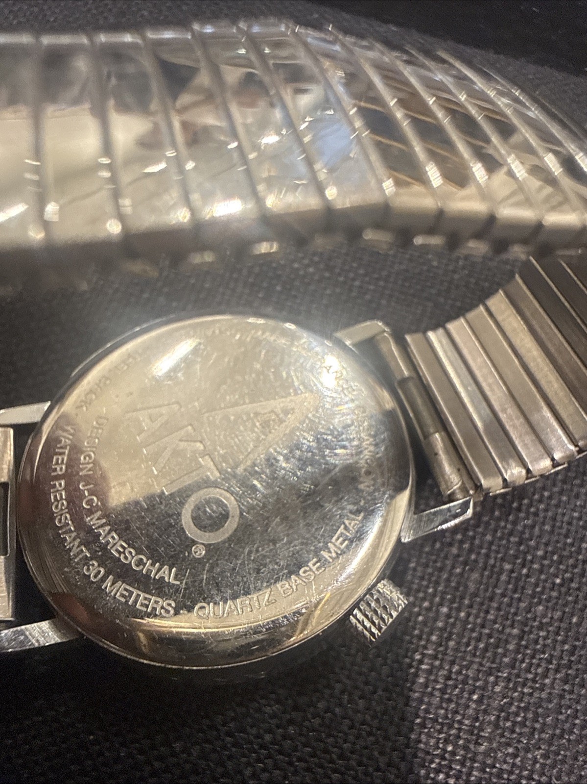 Akto Watch