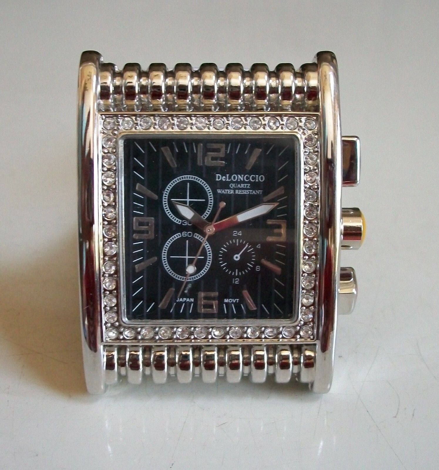 Men’s Silver Finish Black Dial White Leather Band Fashion Hip Hop Watch