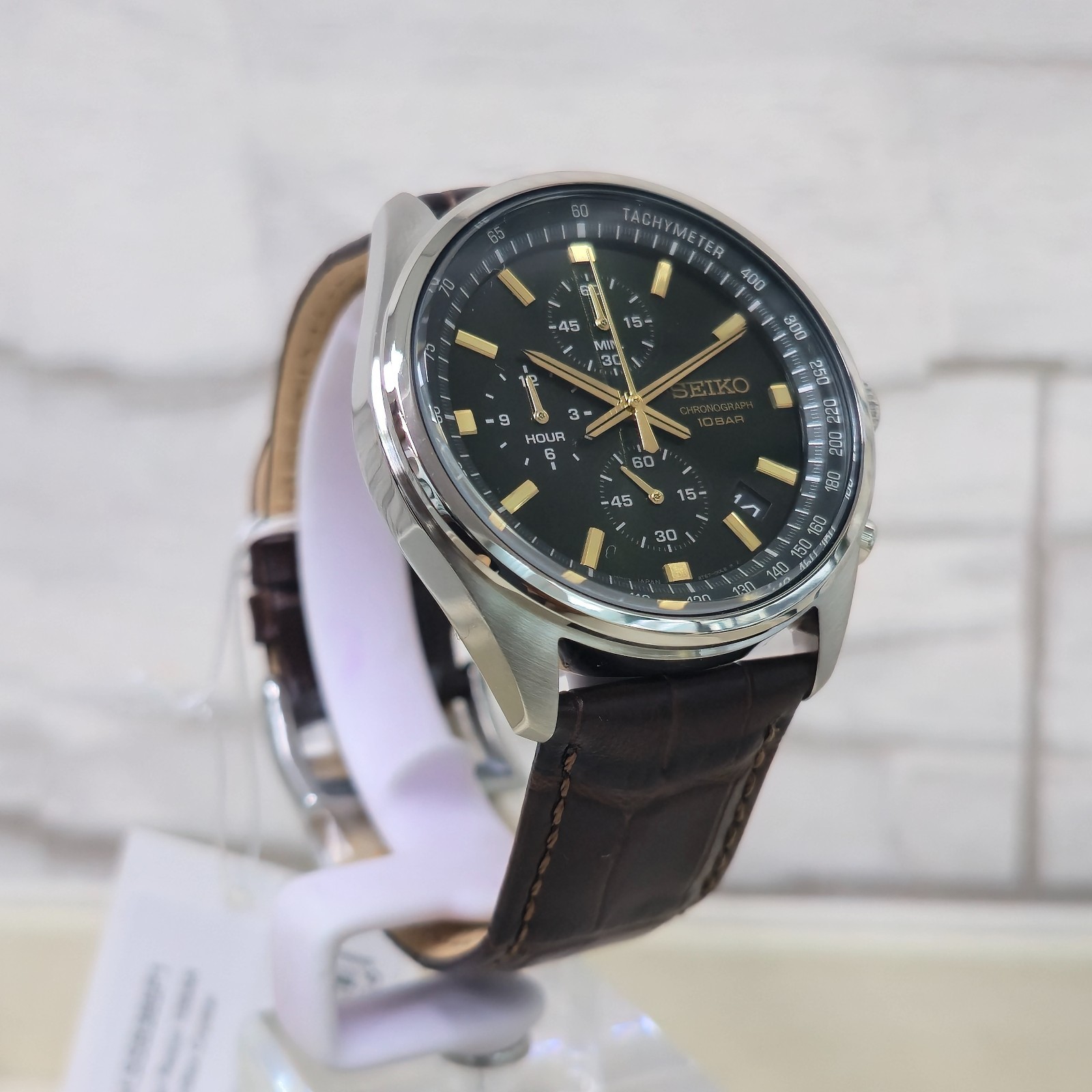 Seiko Chronograph SSB385P1 Green Dial Leather Strap 41.5 mm New Men’s Watch