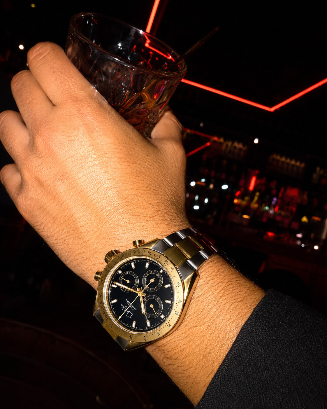 Élan Noir Chronograph Watch VK63 Black Dial Two Tone Sapphire Crystal Steel 40mm