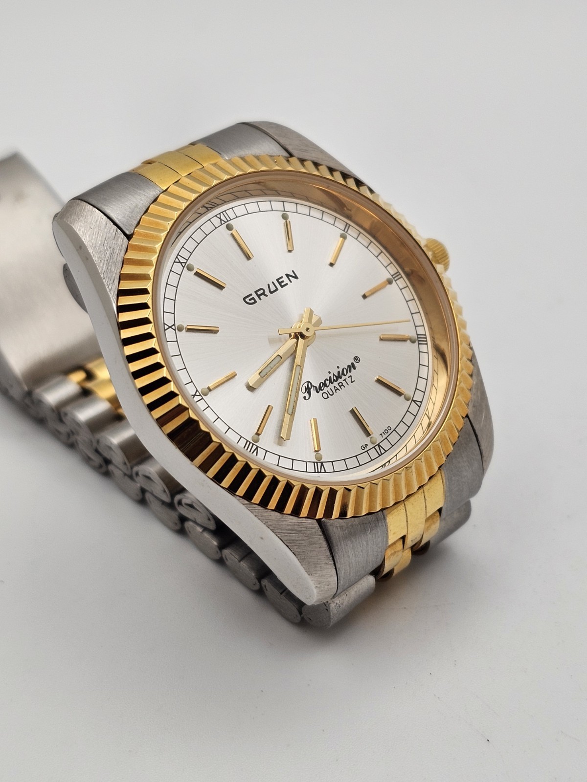 Vintage 1996 Gruen PRESIDENTIAL 3 Hand Men Quartz Watch Fluted Jubilee Twotone🔥