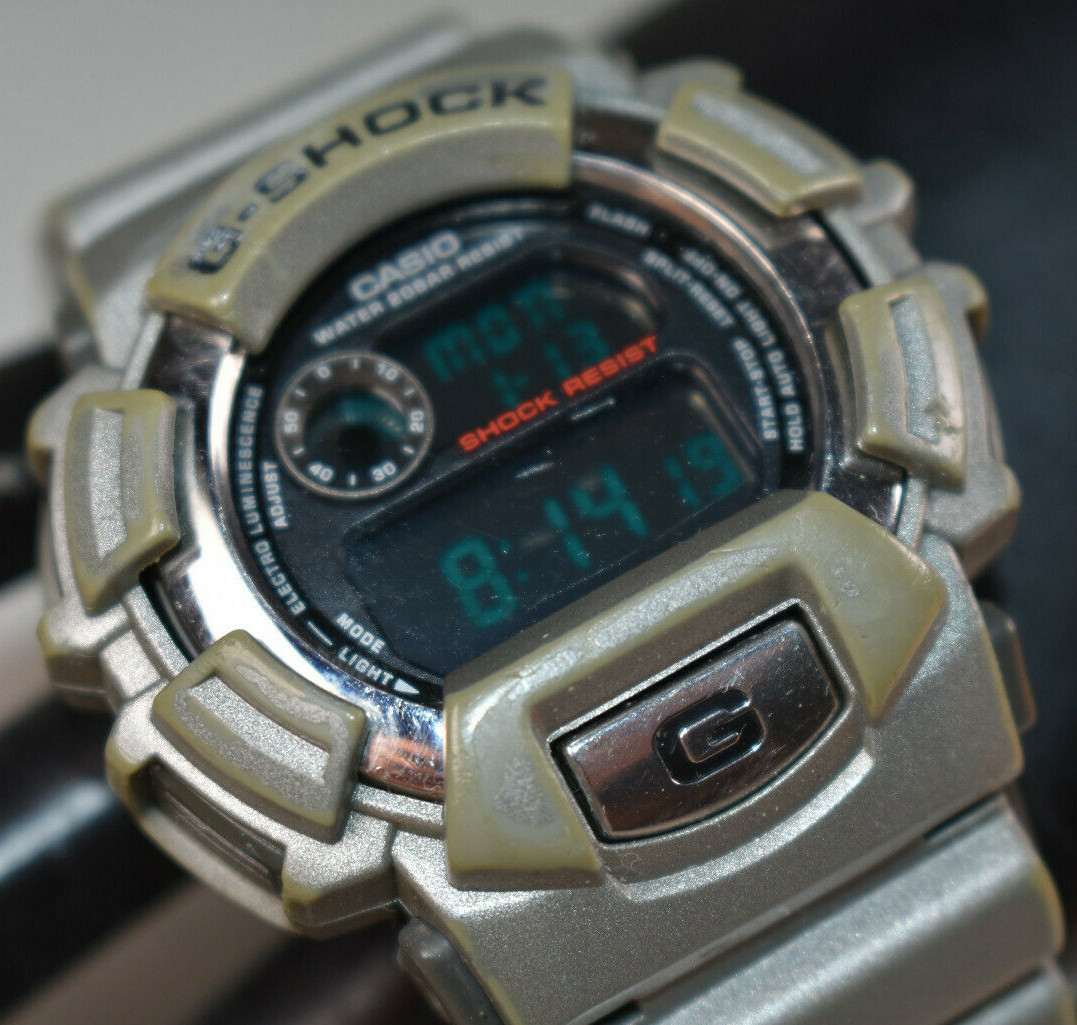 Casio G-Shock DW-9500M-8 Gray Men’s Watch Circa 1999 JAPAN Y NEW BATTERY!