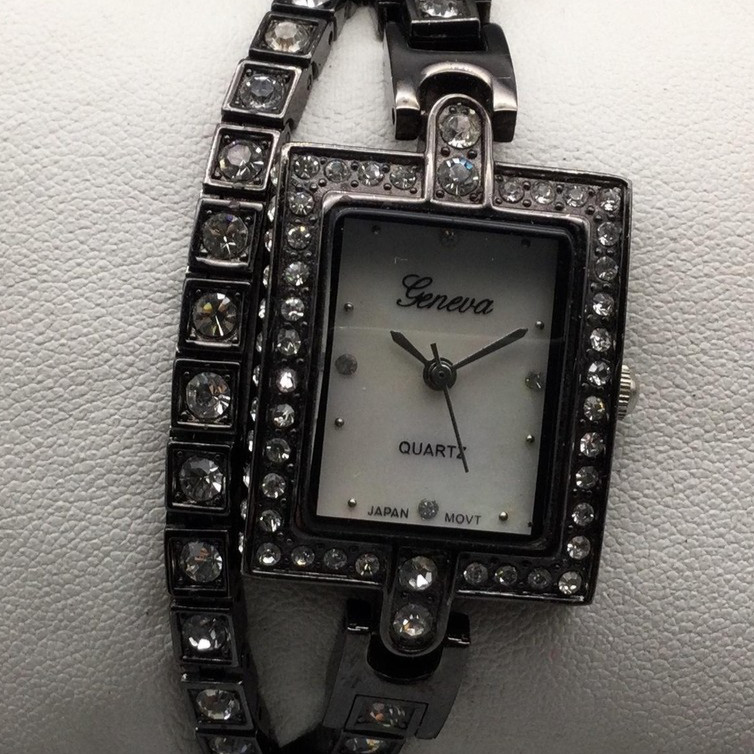 Geneva Watch Womens 22mm Silver Tone Crystals Bezel Wrap Band New Battery 13.5″