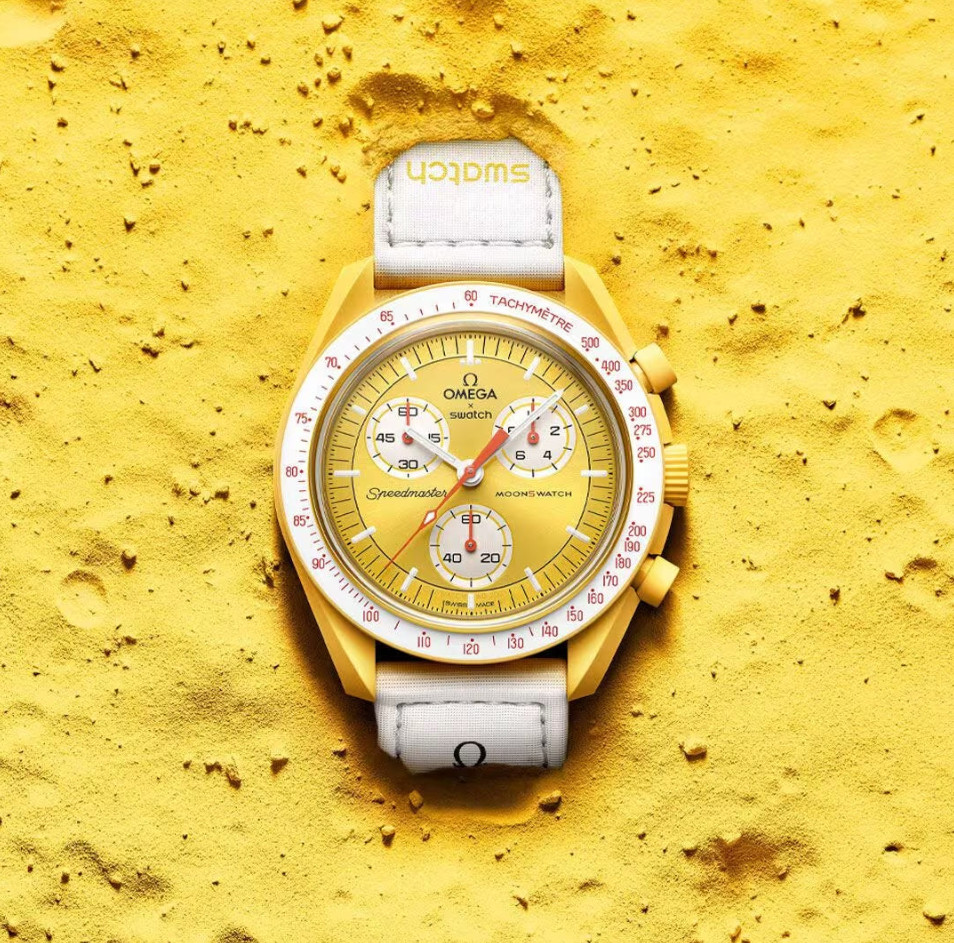 Swatch x Omega Snoopy Bioceramic Moonswatch Speedmaster Mission to Earthphase