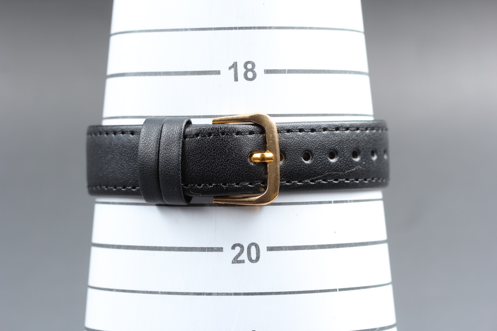 [Near MINT] Seiko Spirit 5E31-5B50 Gold Quartz Mens Watch From JAPAN