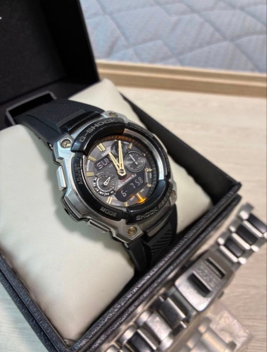 CASIO G SHOCK MT G 1500 Metal Band with Outer Box