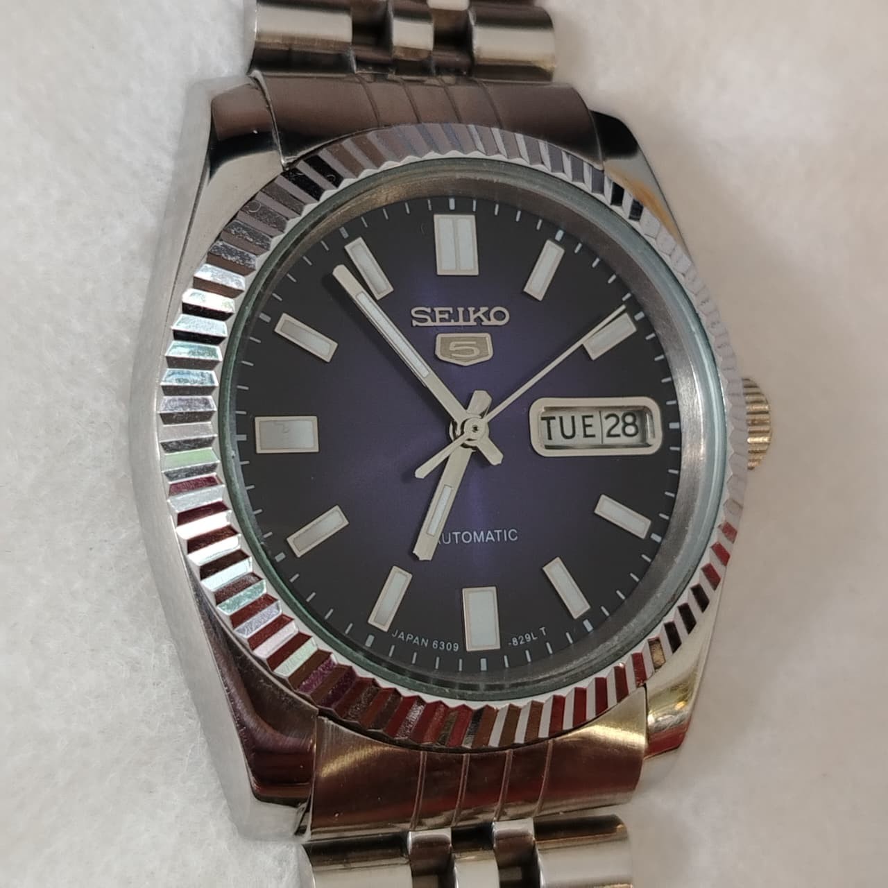 Seiko 5 Automatic 6309-6070 Blue Dial Day-Date Jubilee bracelet