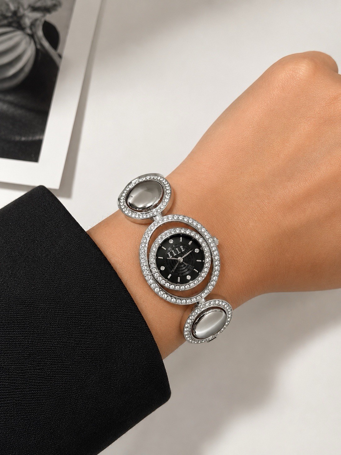 Vintage Style Rhinestone Bracelet Watch Y2K Glam Silver Black Dial