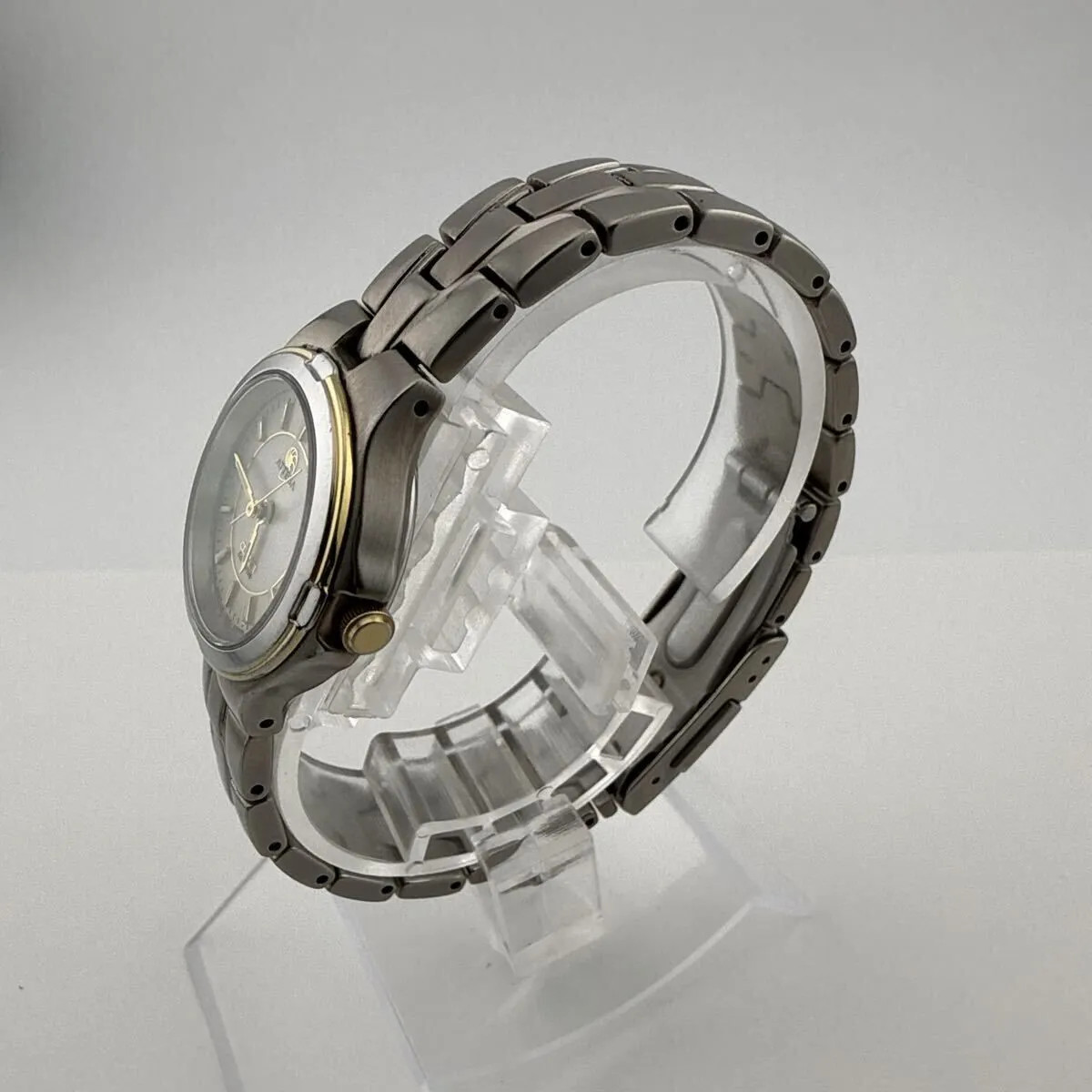 CITIZEN ATTESA TITANIUM E010-K17977 Women’s/Boys’ Solar Powered Watch, W