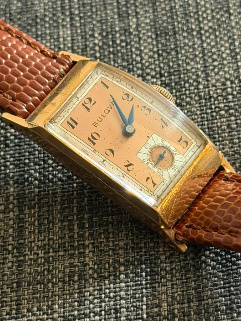 Vintage 1940s Bulova 14K Rose Gold Salmon Dial 17 Jewel Mens Watch