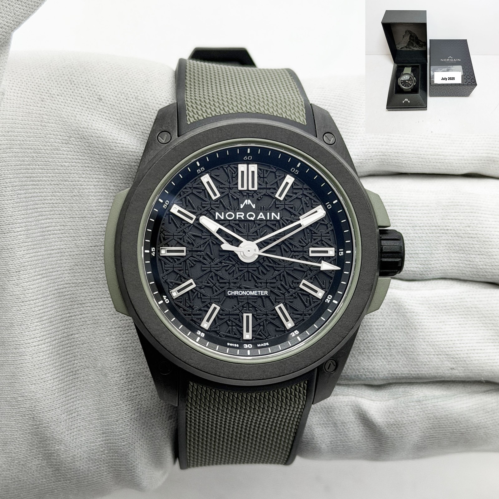 2025 Norqain Wild One Khaki N3000.21Q24.B02 42MM Black Carbon Box Paper