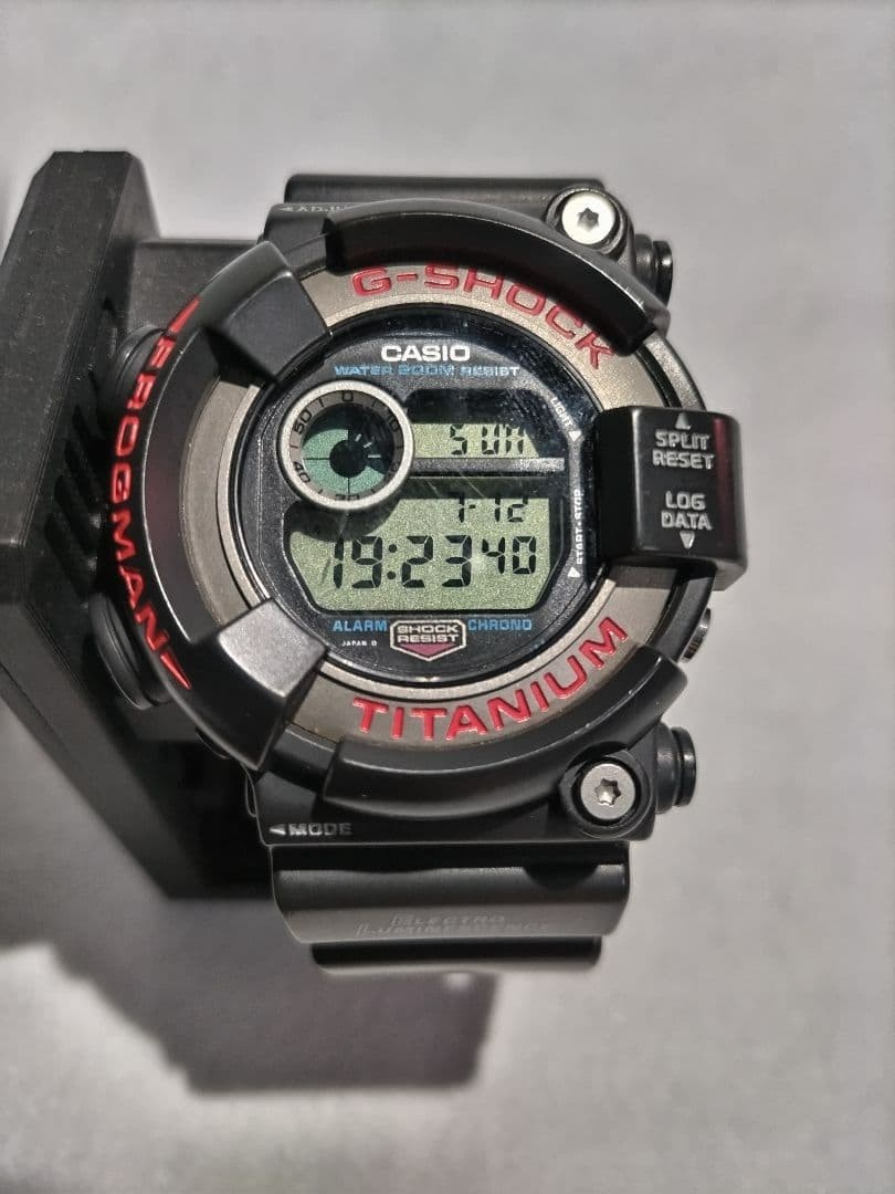 CASIO G-SHOCK FROGMAN DW-8200 Titanium From Japan