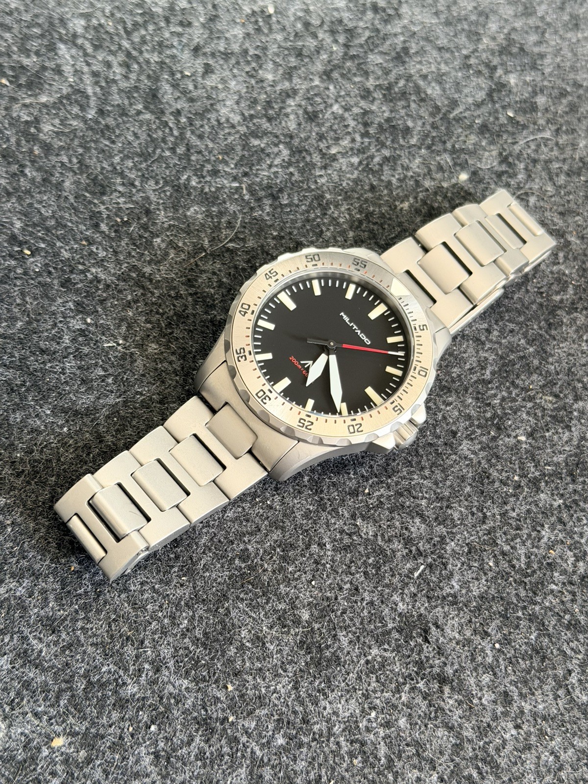 Militado ML16 Dive Watch | VH31 Sweeping Quartz | 39mm | Sapphire | 200M WR