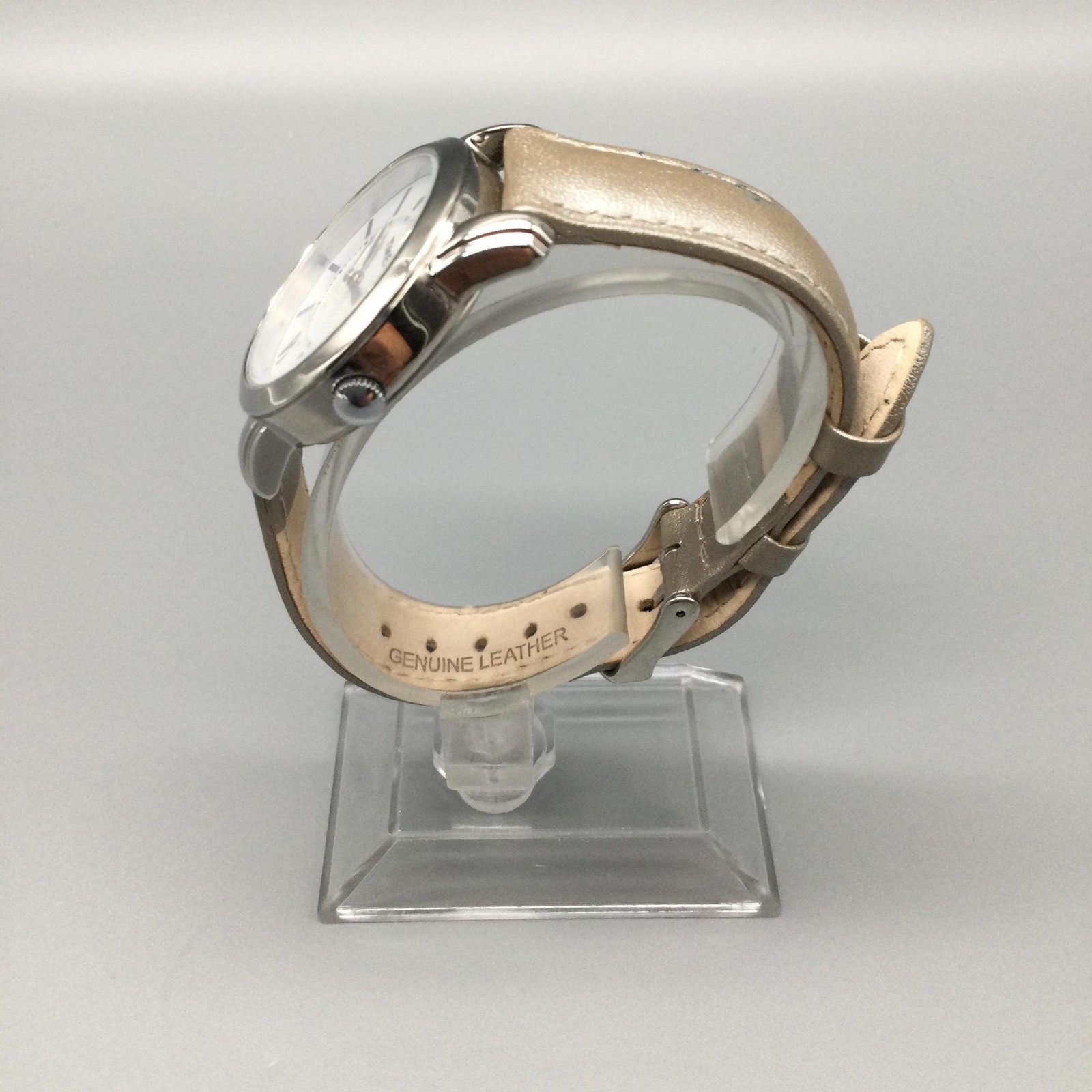Timex Uptown Chic Womens Watch 32mm Silver Tone Beige Leather T2N683 New Battery