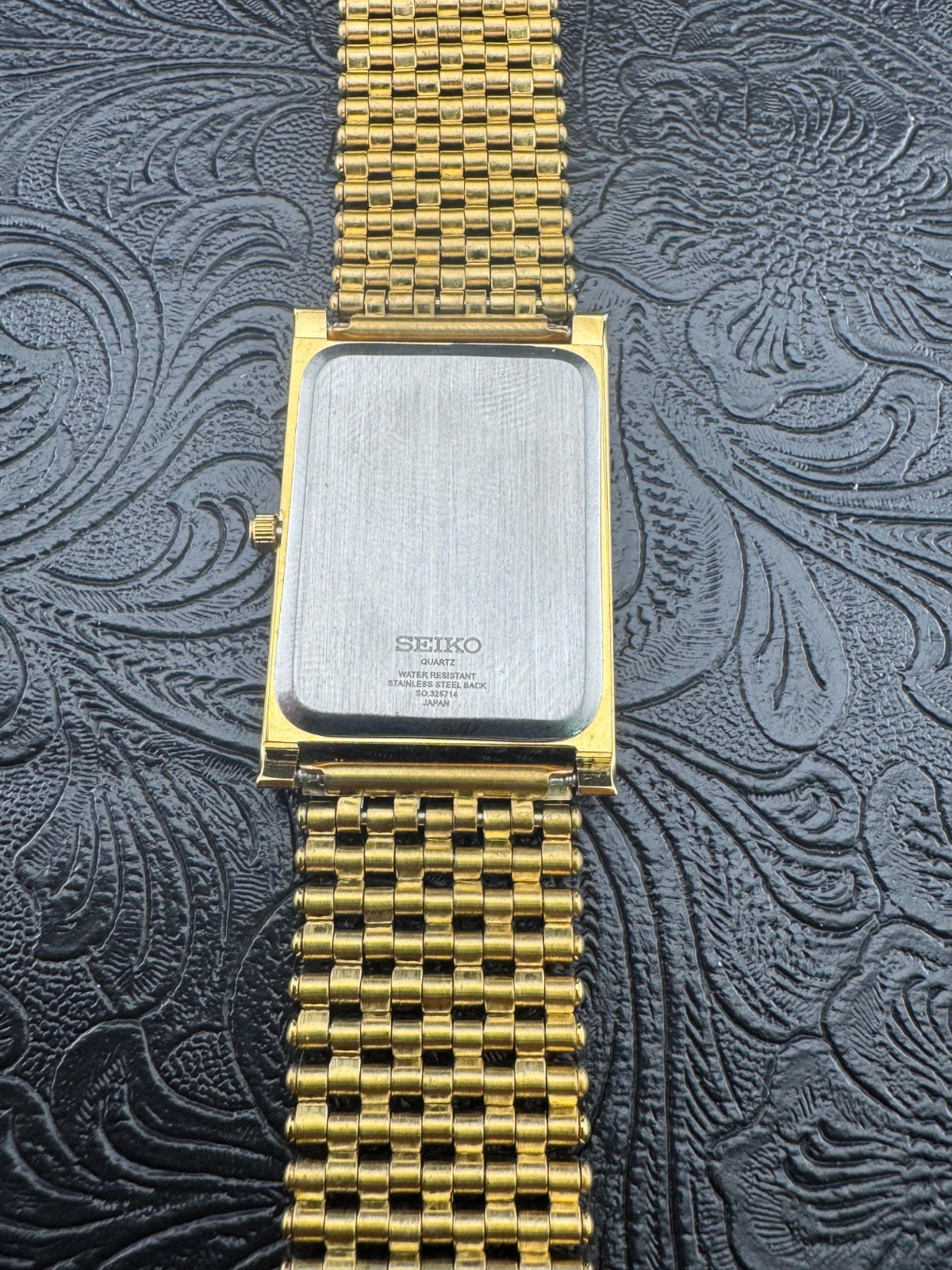 RARE GOLD GREEN Vintage Seiko Slim Quartz Gentlemen’s Wrist Watch