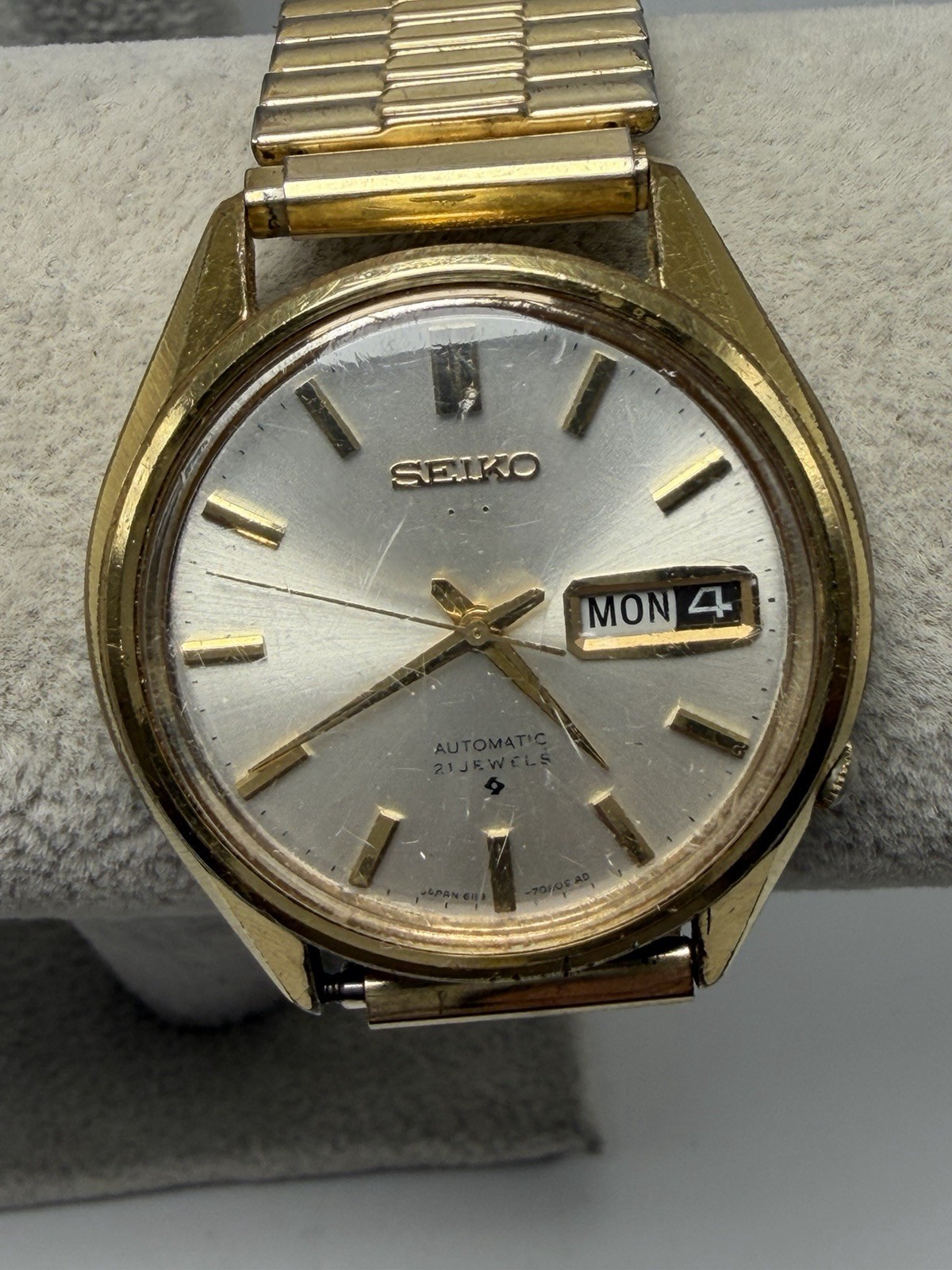 Seiko 6119-7090 Vintage Working Automatic Mens Watch 36MM 6.75″ Memorex Stretch