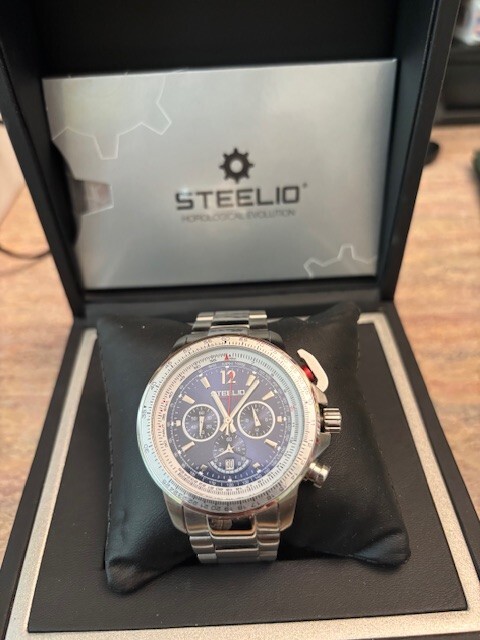 Steelio Uberflight Retrograde Chronograph Watch: Used for only 6 months.