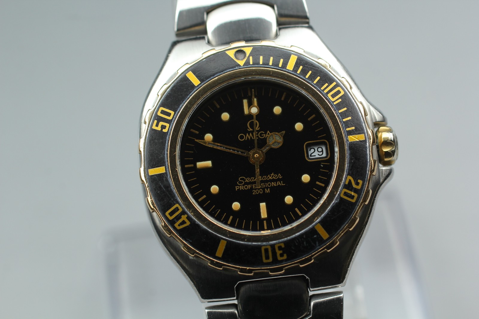 [Ext+5] Omega Seamaster Professinal 200M Gold Quartz woman’s Watch From JAPAN