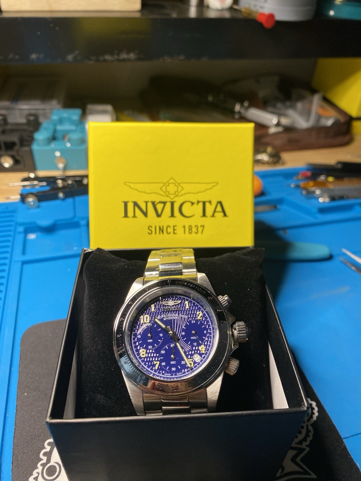 Invicta Speedway Men’s Quartz Chronograph Blue Dial Stainless Bracelet 200m