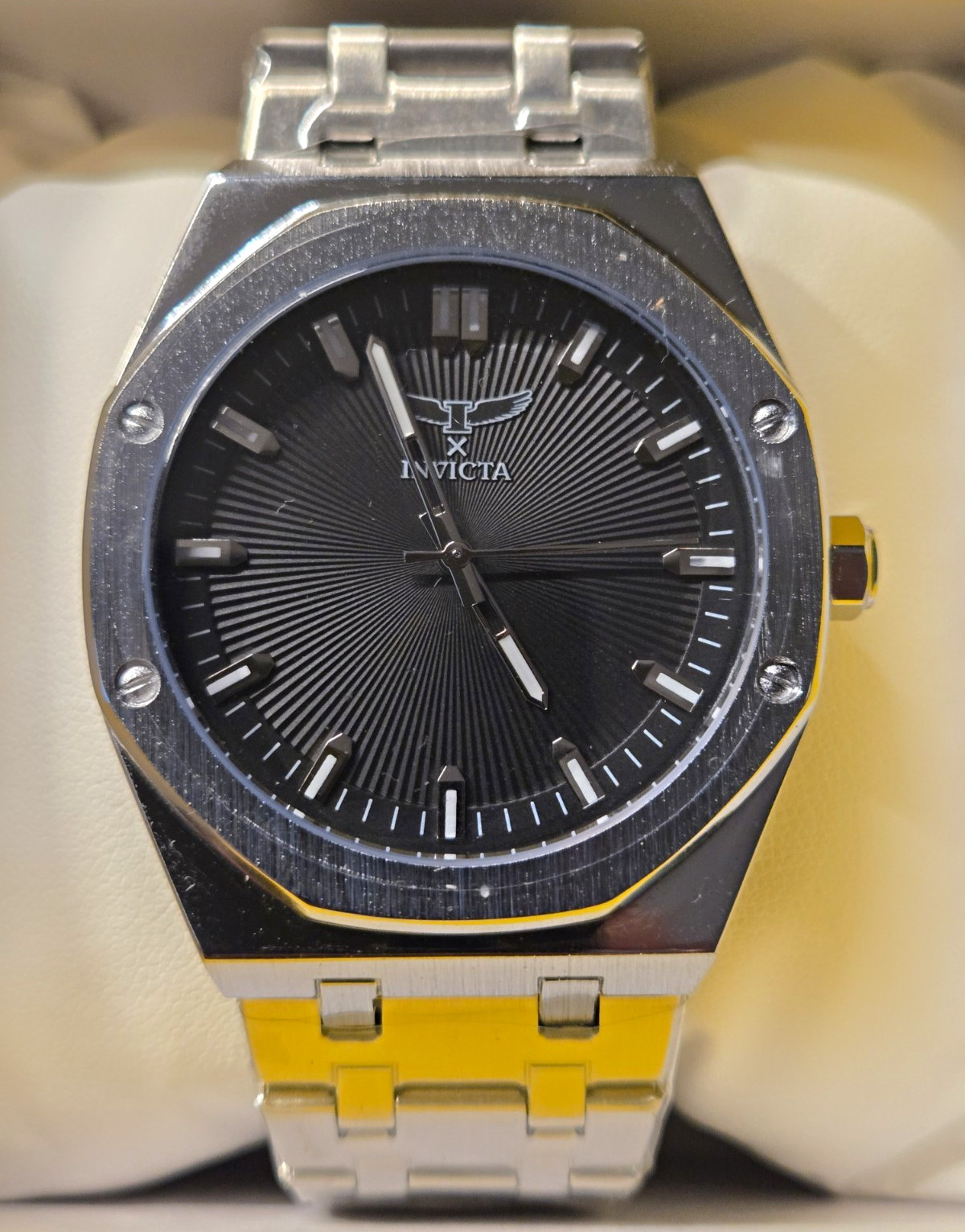 New – Specialty I by Invicta Men’s Quartz Watch – Silver, Black – (69959)