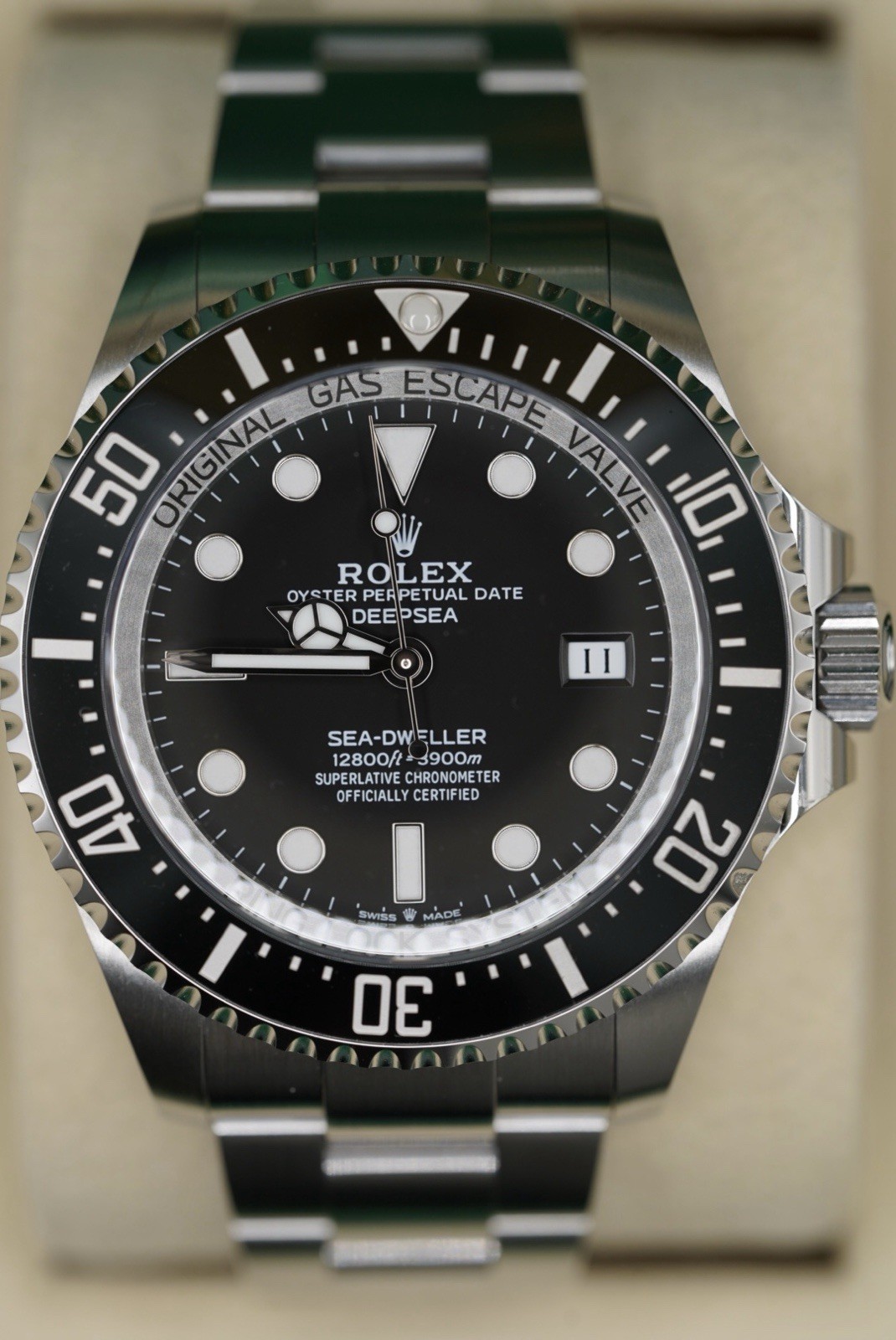 Rolex Deepsea Sea-Dweller- Ref. 136660 – 2024 Black Dial – 44mm – Full Set