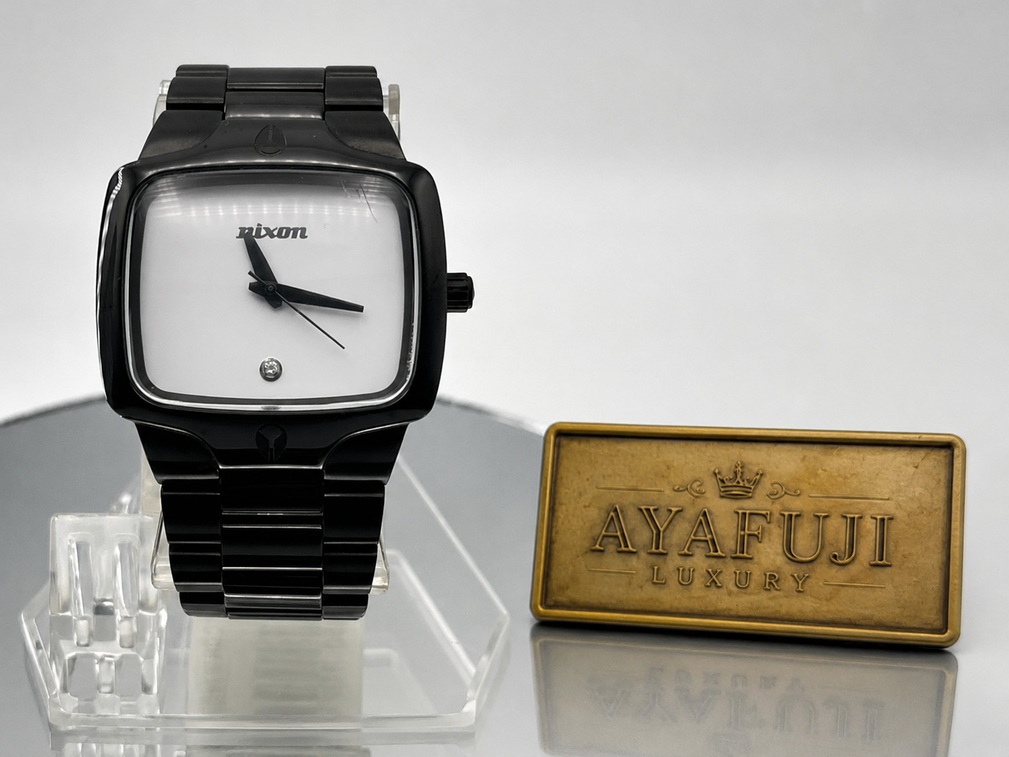 Rare NIXON The Player Old Logo Black Quartz Watch White Dial From Japan