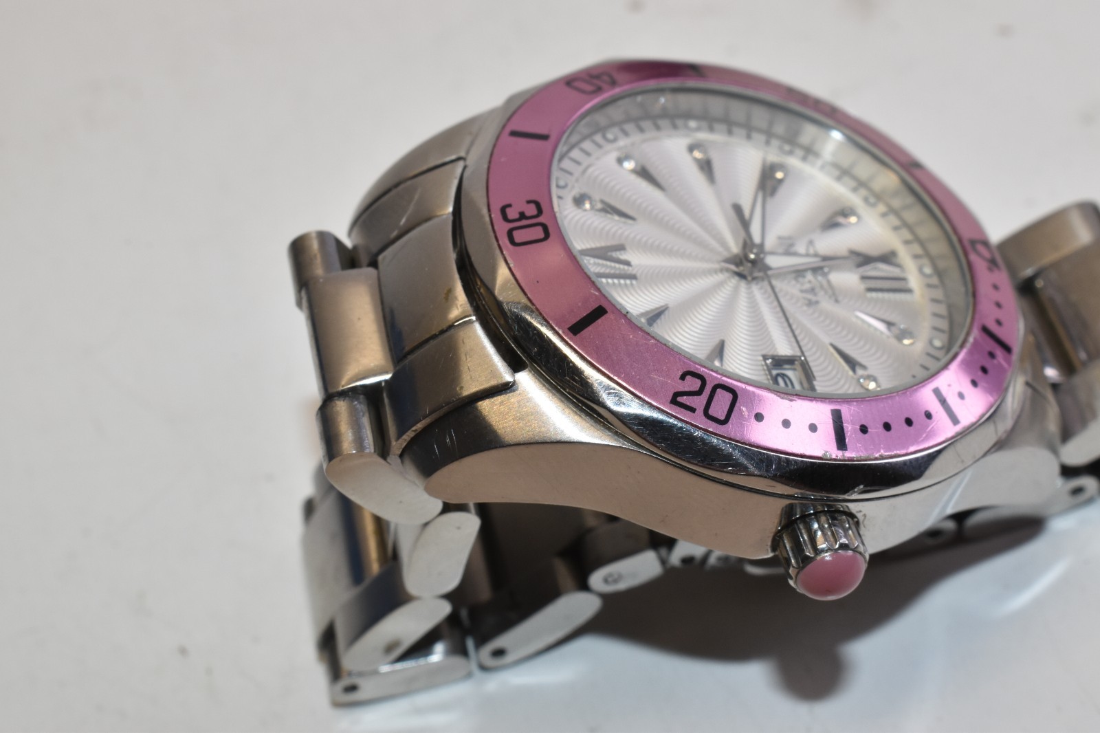 Invicta Pro Diver Ladies Wrist Watch Model Model 21906 Pink Flame Fusion 38mm