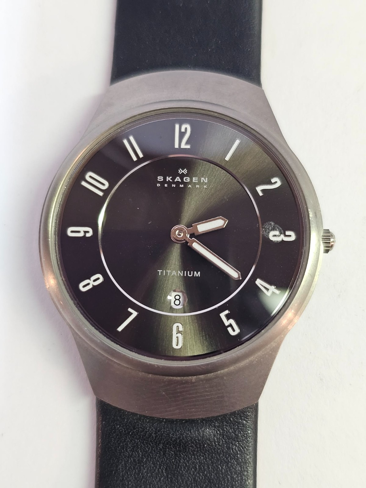 Skagen Titanium denmark Wrist watch w genuine calfskin band- Untested-S350- READ