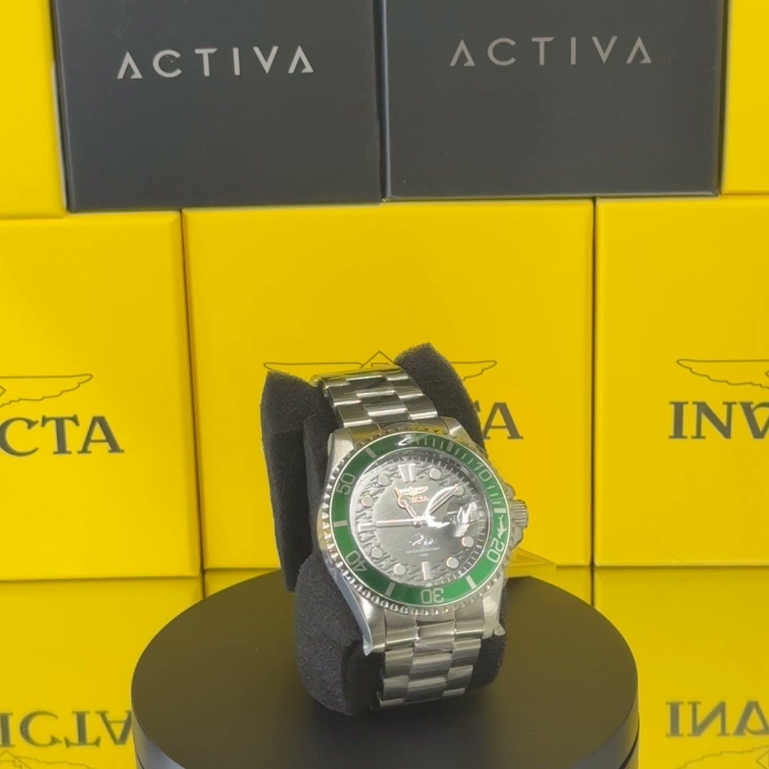Invicta Pro Diver Selaxis Men’s Watch – 43mm, Green & Steel