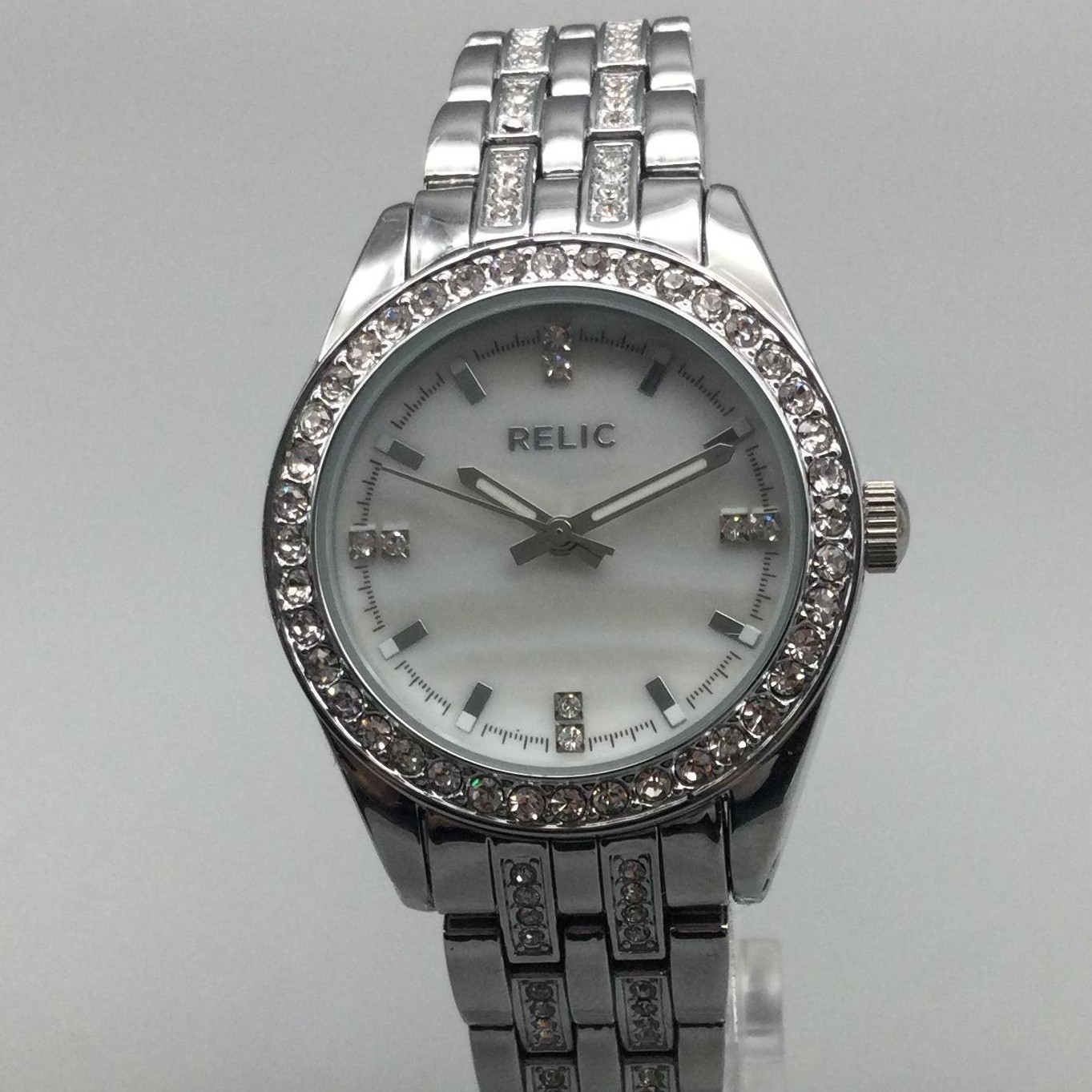 Relic Womens Watch 27mm White Dial Crystal Bezel Silver Tone New Battery 7″