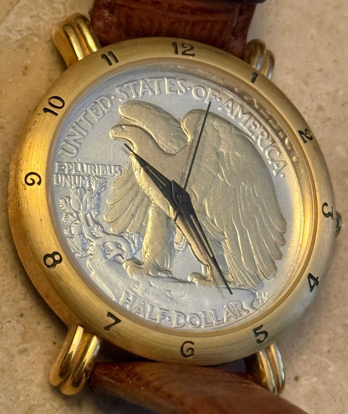 VTG Brittania United States of America Half Dollar BM685 Sportswear Watch READ
