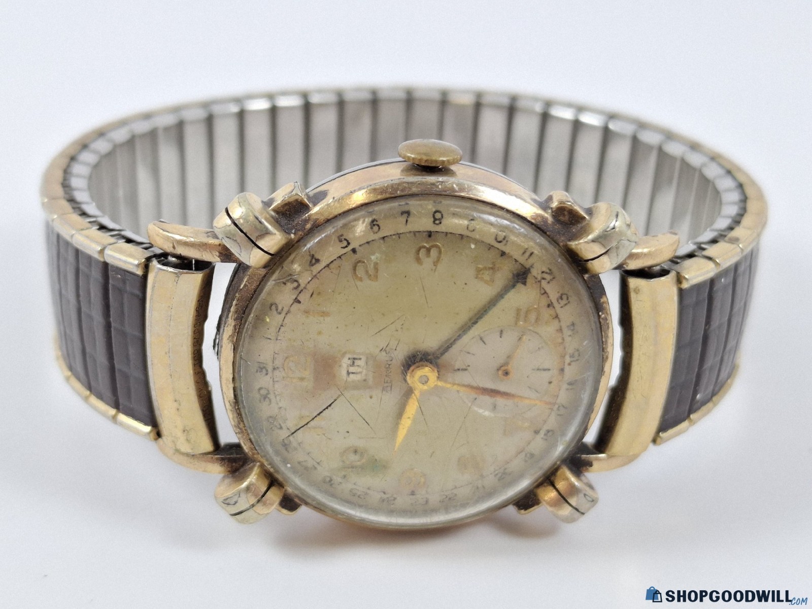 VINTAGE BENRUS WIND UP WATCH – DAY DATE MARKERS – Beautiful Lugs