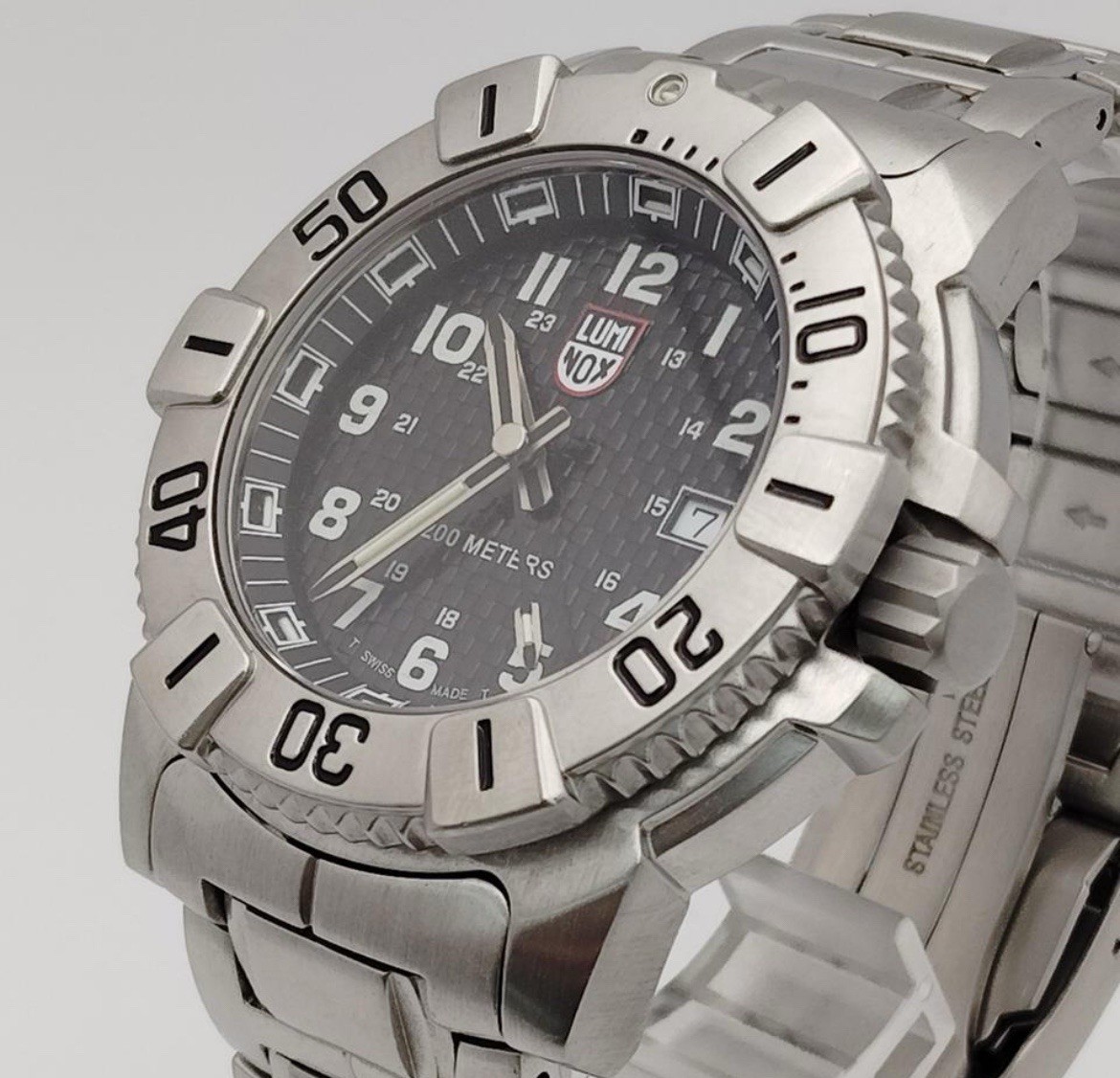 Luminox Stainless Steel Series 6100/6200 Diving watch (broken band)