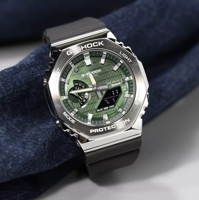 Mens Metal Cover Analog Digital Sports Wrist Watch Green Dial Shockproof