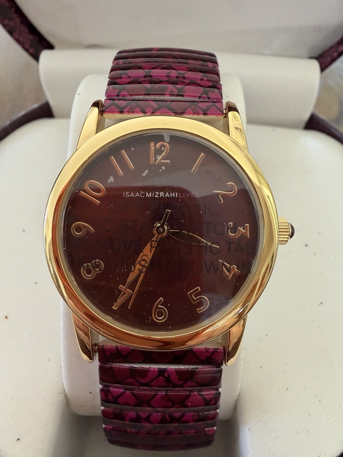 New With Box Isaac Mizrahi Women’s Wristwatch Bezel Purple Metal Band