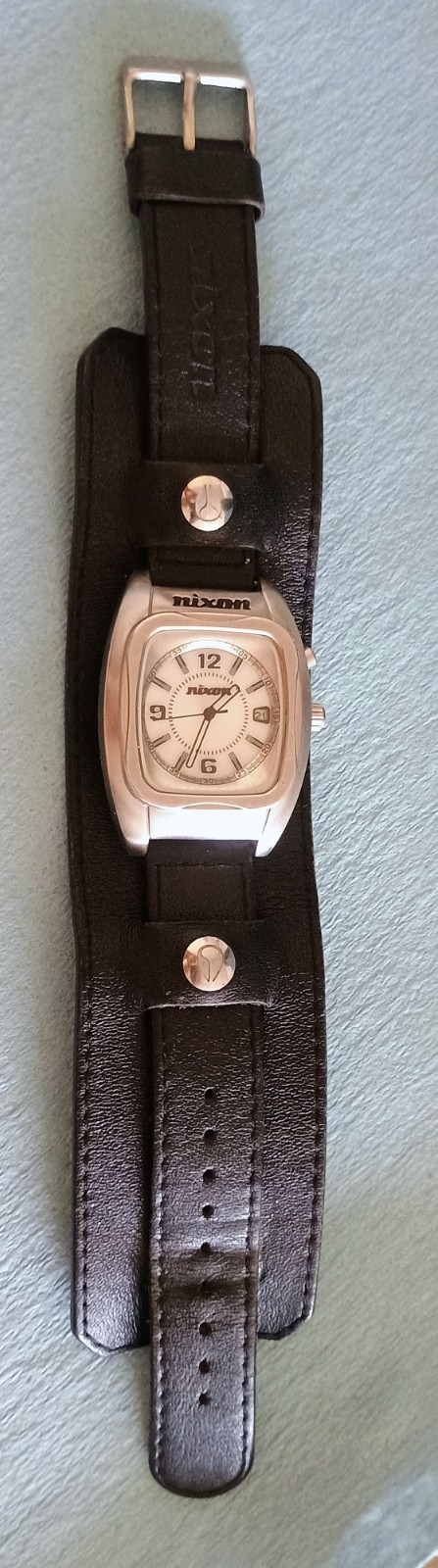 Nixon The Powerslave/Rocker Mens Stainless Watch w/ Original Black Leather Band