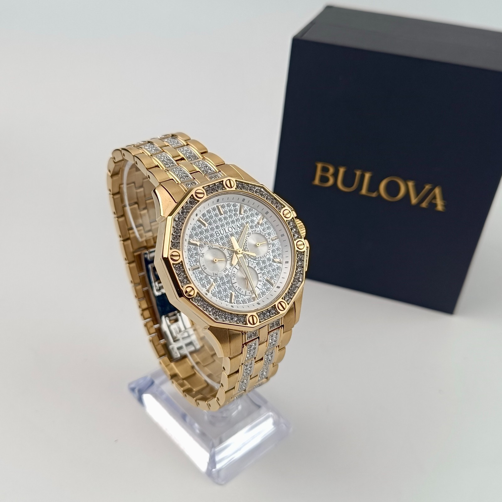 Bulova Crystal Octova Men’s Quartz Watch Silver/Gold Dial & Band 41.5mm 98C126