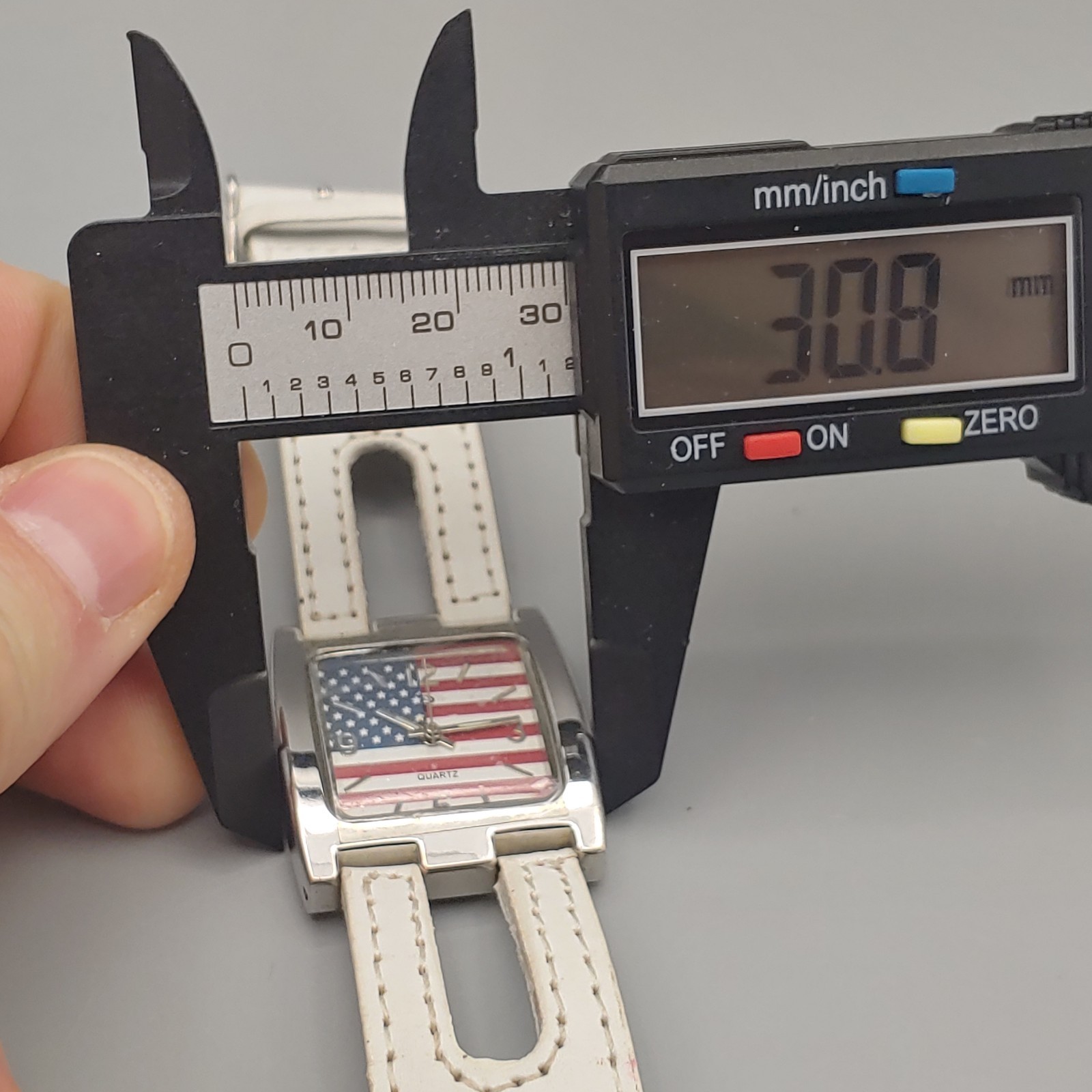 American Flag Watch 31mm Silver Tone Square White Faux Leather Band 7″ New Batt