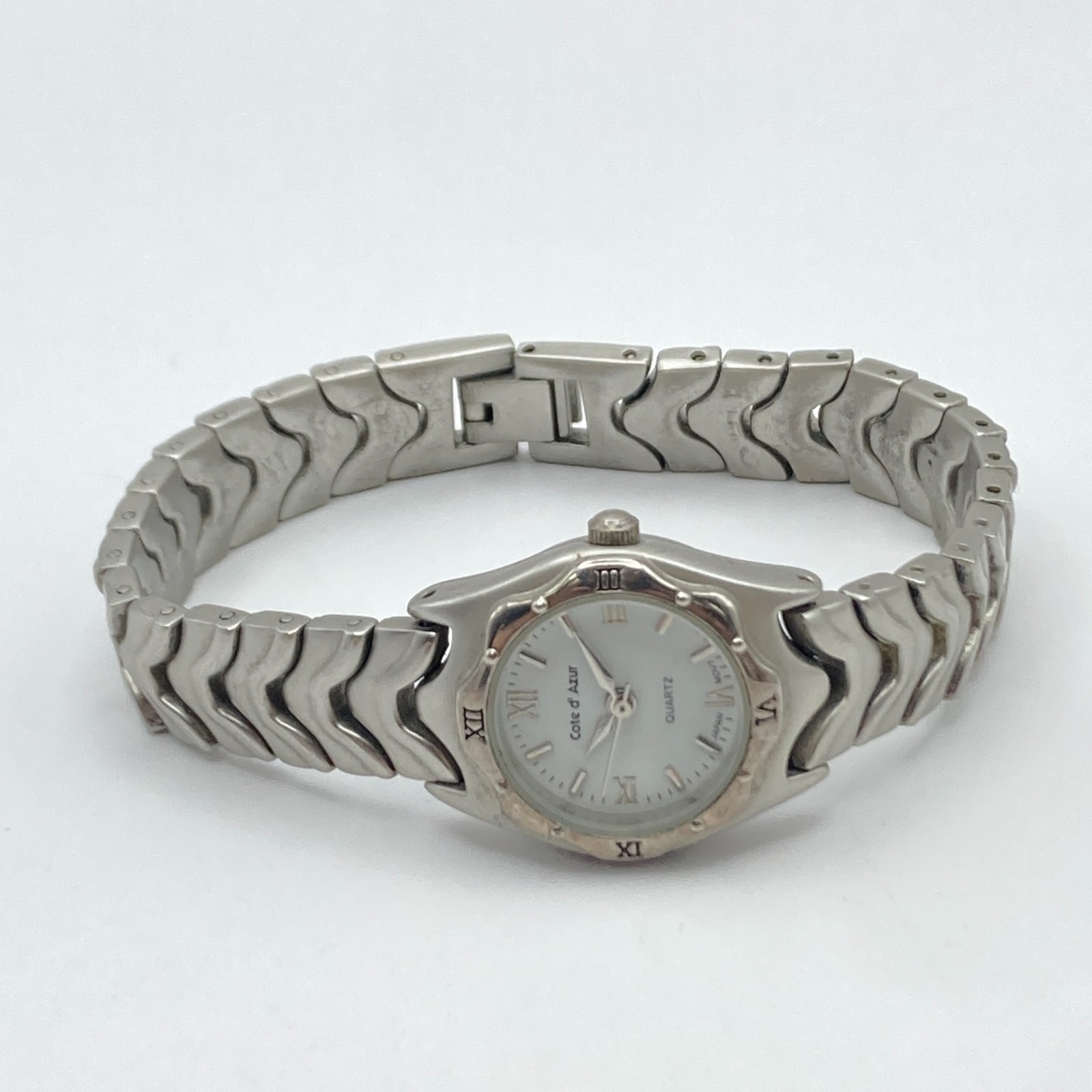 Cote d’Azure Women’s Watch 23mm Matte Silver Tone White Dial New Battery 7″