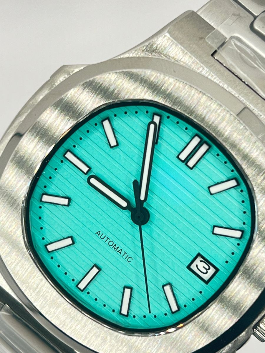 Custom Built Automatic Watch – Authentic NH35 – Turquoise Dial Steel