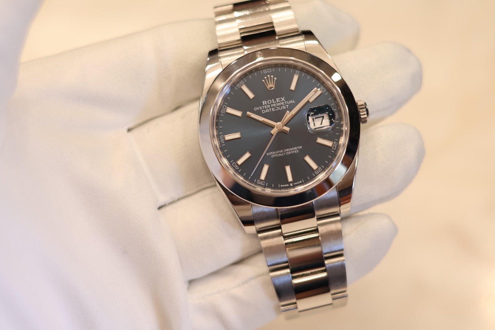 Rolex Datejust 41 Smooth bezel oyster bracelet blue dial 2023 full set 126300