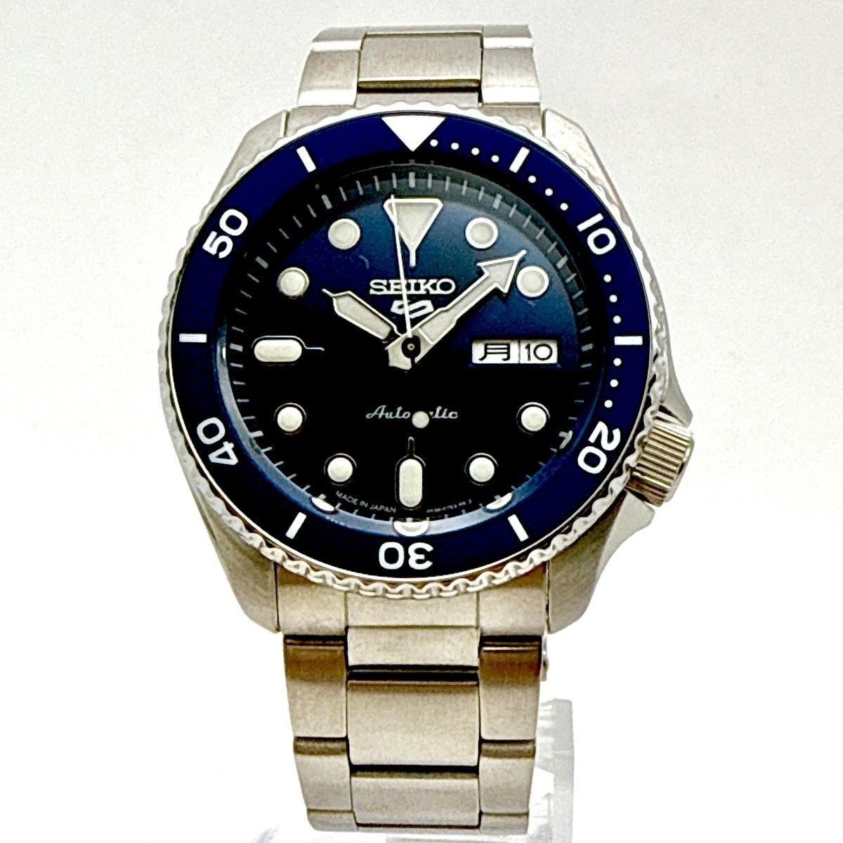 SEIKO B160 13.2mm Thick See-Through Back Black Automatic Men Pre-Owned