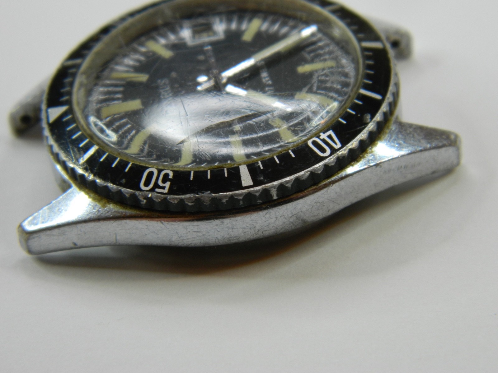 RARE VINTAGE 1970’s BENRUS 17J 5022 MENS DIVER WATCH – RUNS GOOD TIMER – REPAIR