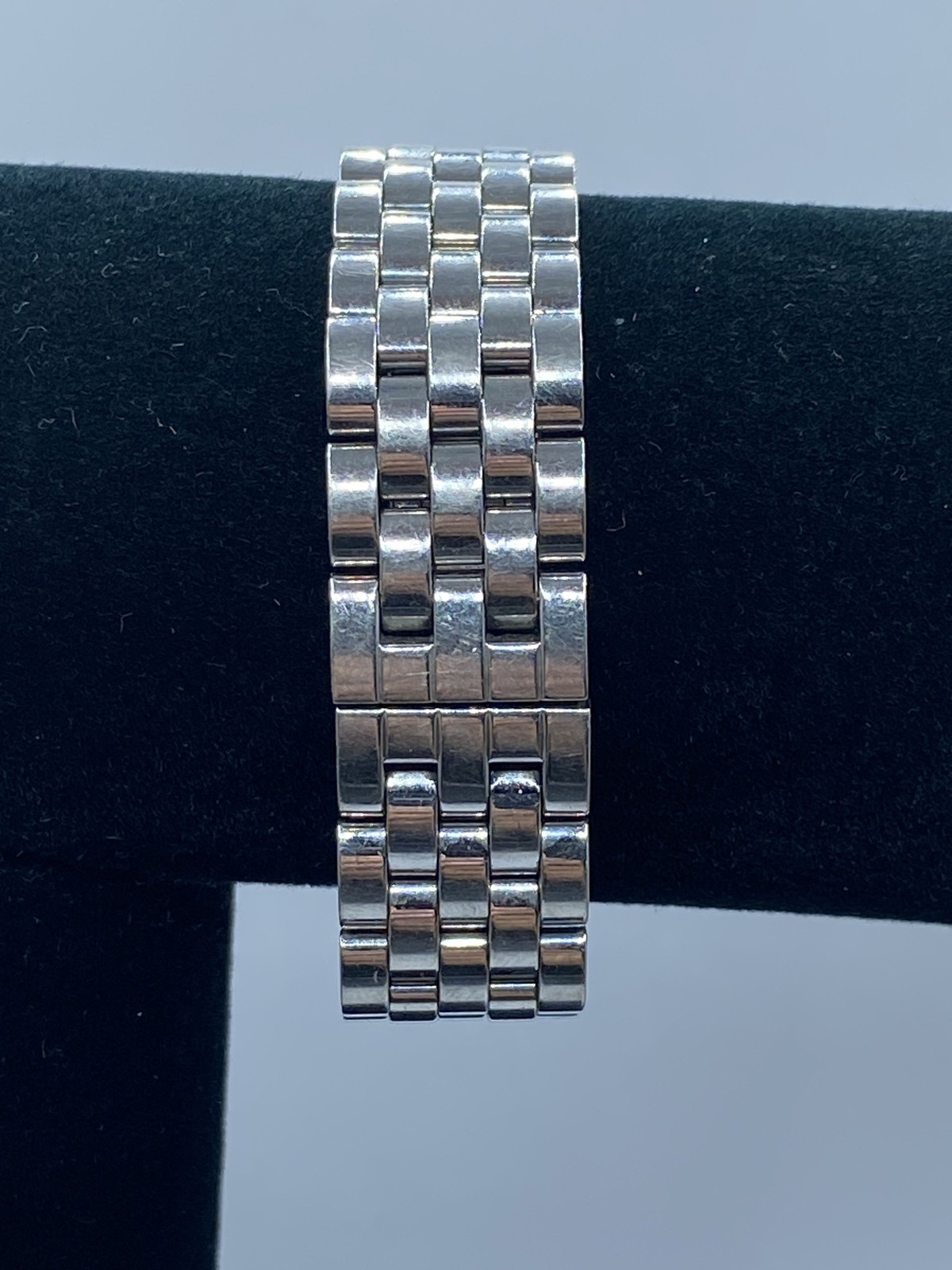 Tiffany & Co. Women’s Quartz Watch Stainless Steel Tonneau Case 26mm Swiss Made
