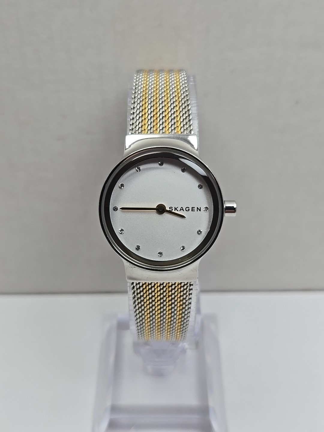 Skagen Freja Gold Silver Two Tone Mesh Crystal Dial Womens Watch New Battery