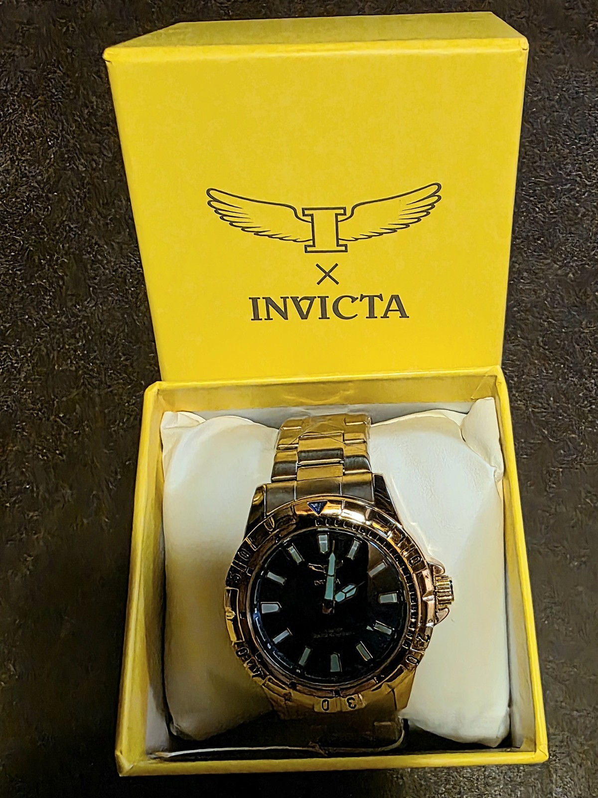 Invicta Specialty I Men’s Gold-Tone Steel Blue Dial Quartz 30m w/ Box