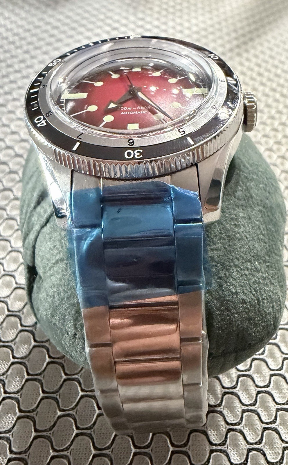 Tandorio Red Sunburst Automatic Diver Miyota 8215 – Sapphire Crystal – 200m -NEW