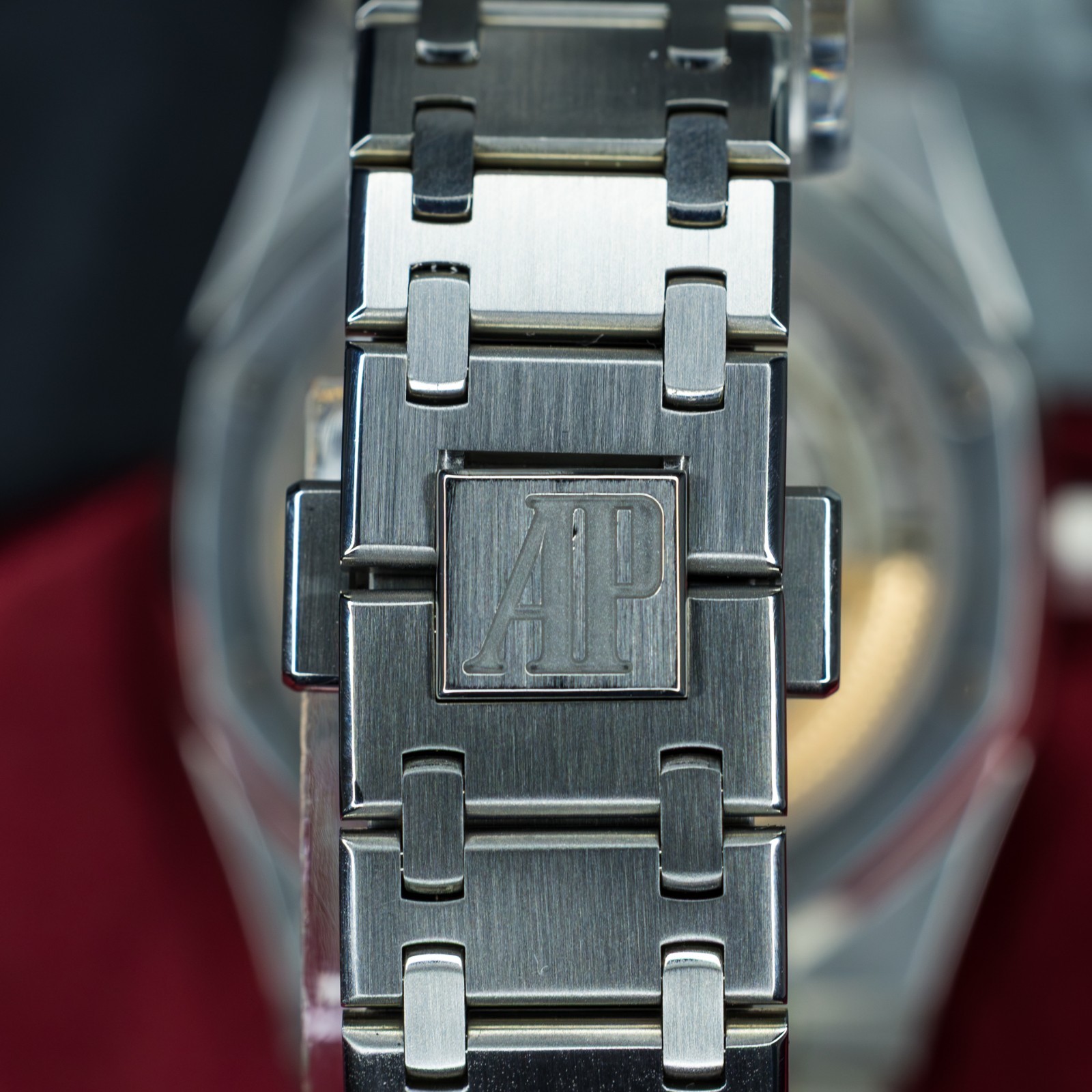 Audemars Piguet Royal Oak “Jumbo” 15202ST.OO.1240ST.01 | Full Set 39mm