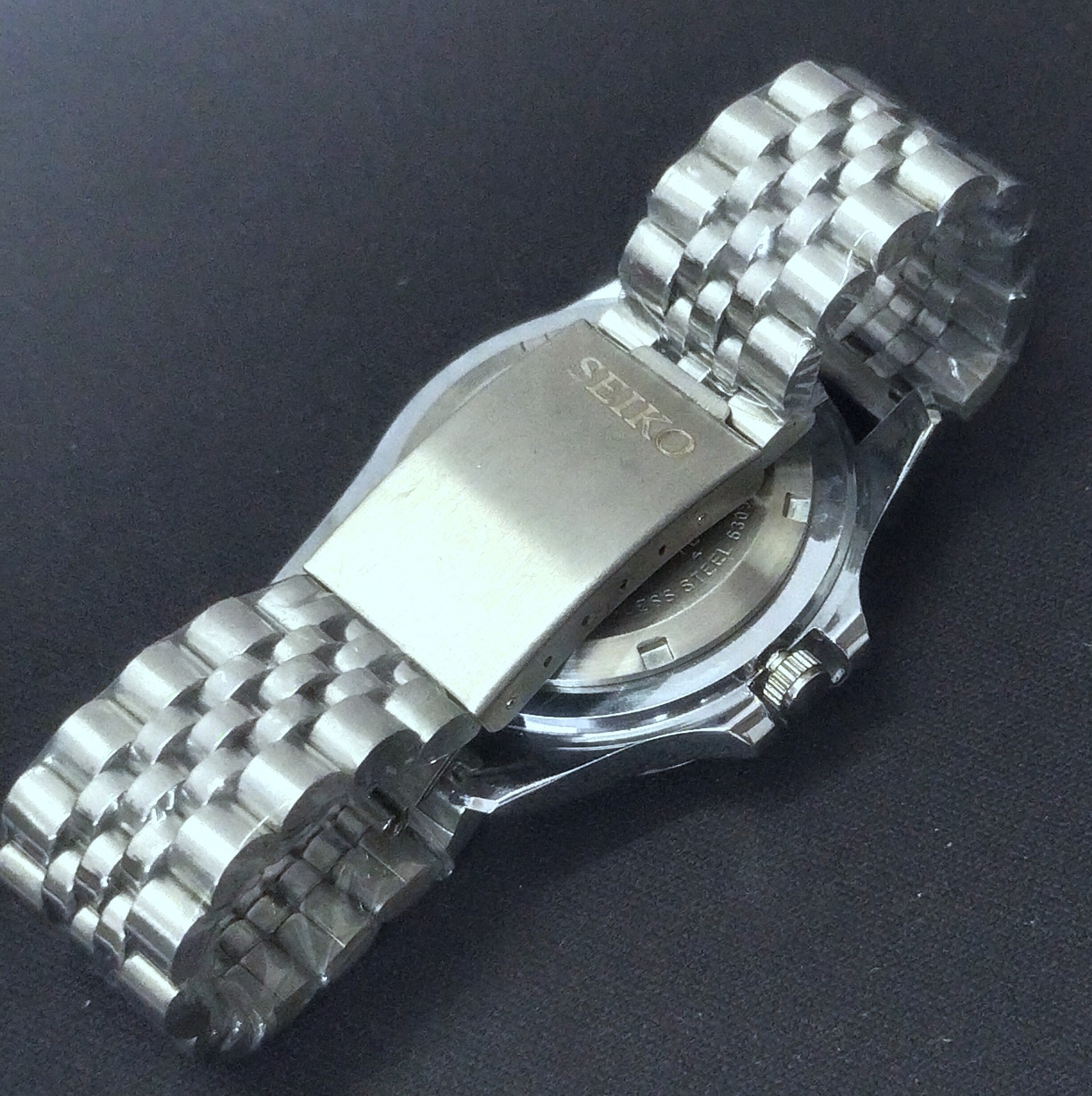 Vintage Seiko 5 Automatic Watch for Men Silver Arabic Dial Working Perfectly