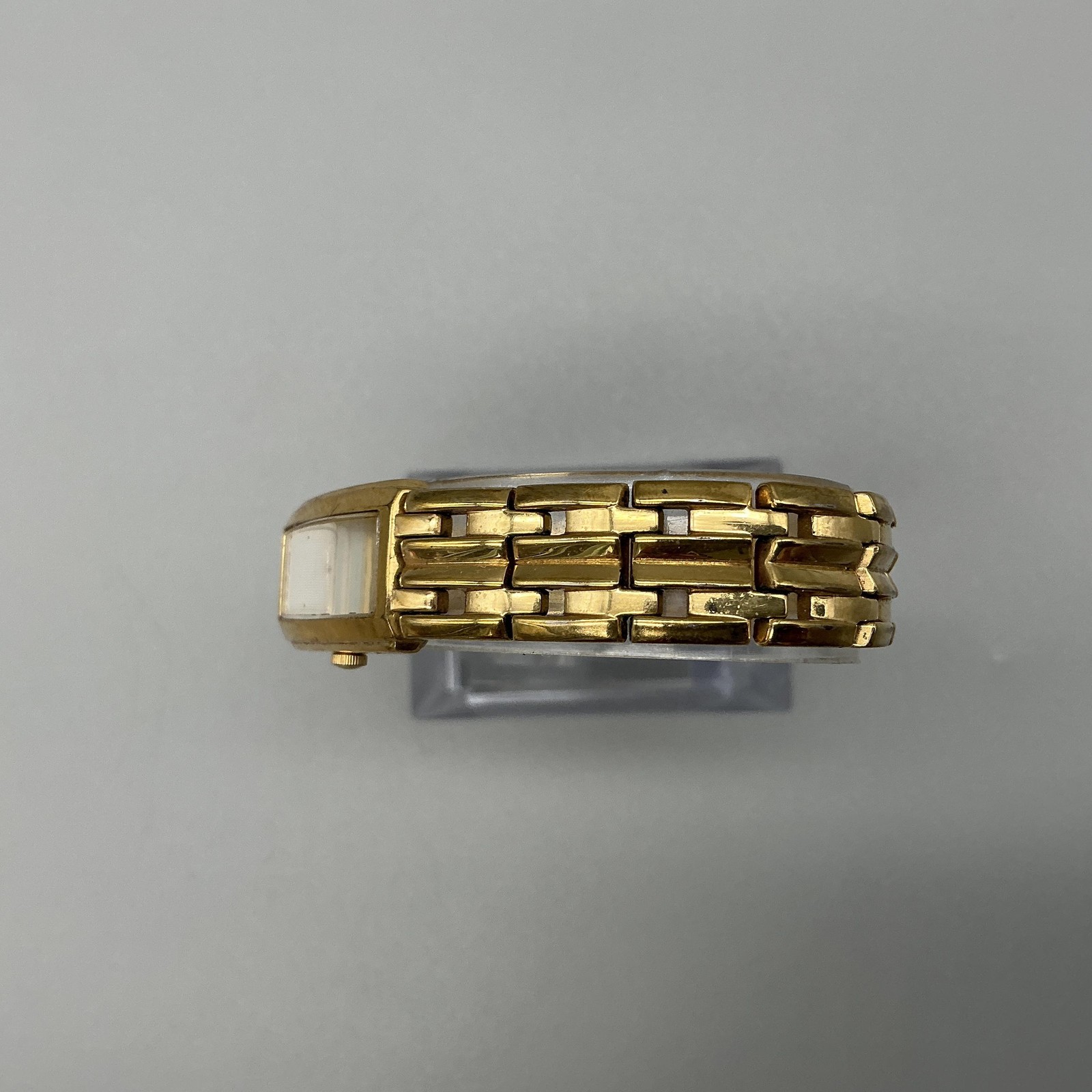 Seiko Womens Watch 15mm White Dial Gold Tone Bracelet 4N00-7089 New Battery 7.5″